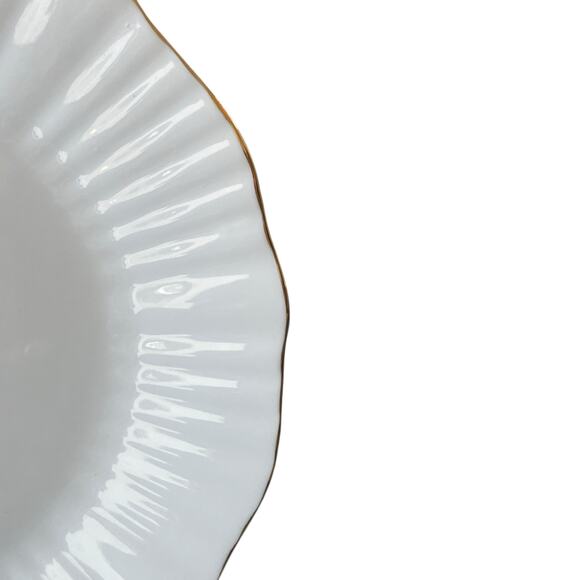 Eaton Fine Dining Porcelain Dinner Plates 11in Set of 4 Aubrey White Gold Trim - Picture 6 of 10